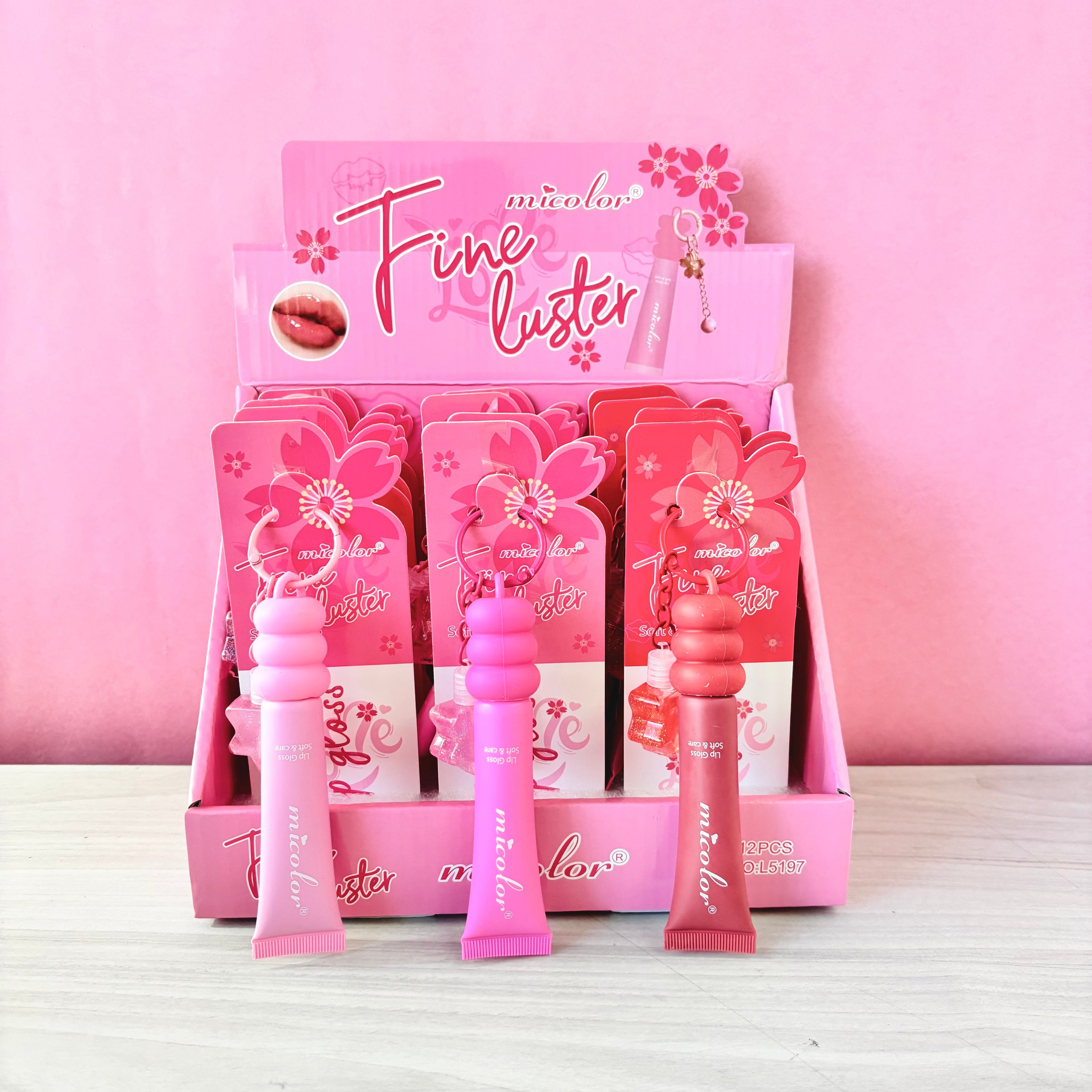 LIP GLOSS