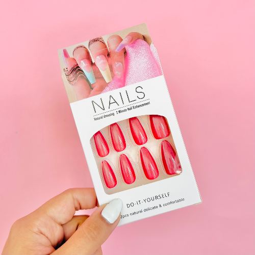 UÑAS POSTIZAS